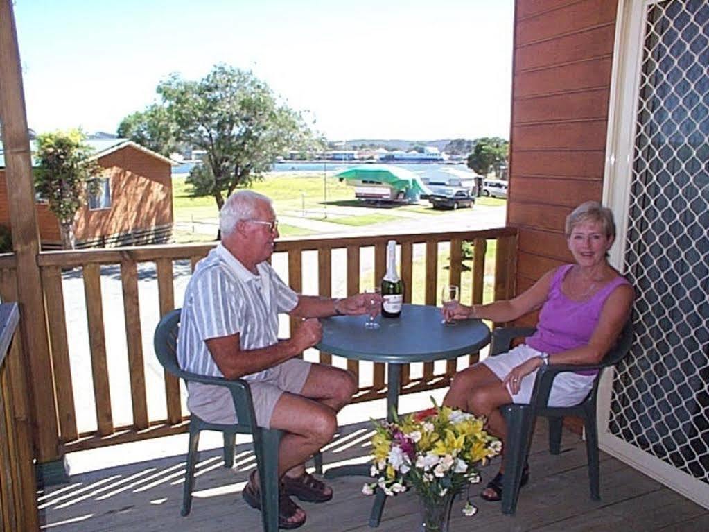 Big4 Batemans Bay At Easts Riverside Holiday Park ภายนอก รูปภาพ